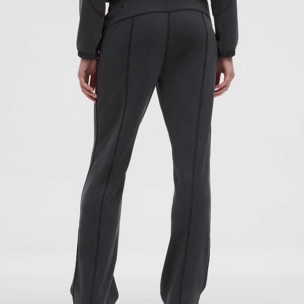 lululemon athletica Softstreme High-Rise Pant in Black - Picture 2 of 7